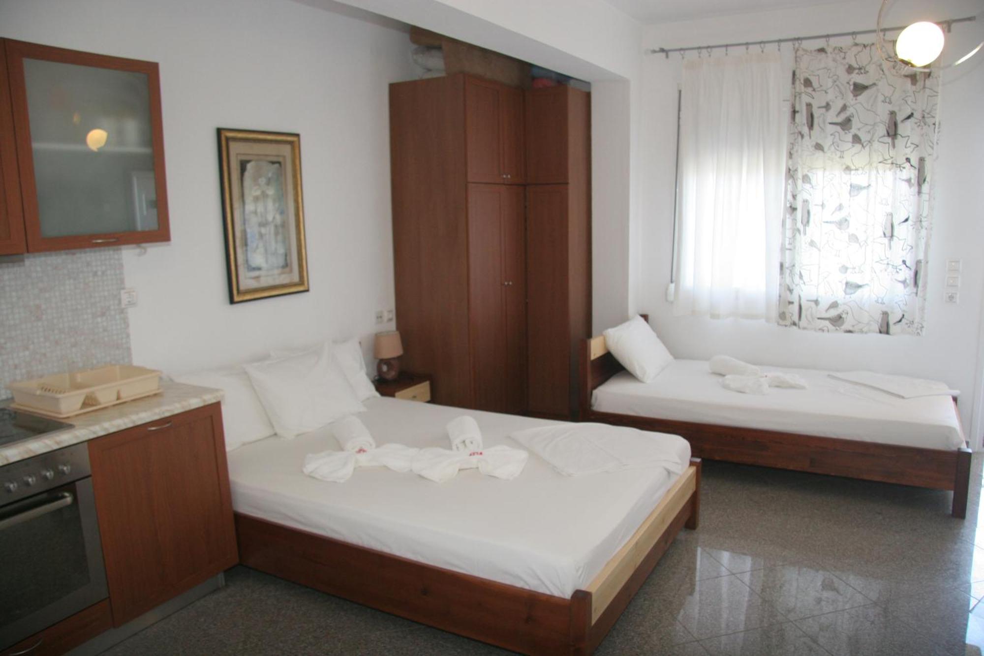 Daniel Studios Kallithea  Стая снимка