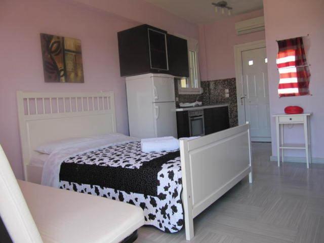 Daniel Studios Kallithea  Стая снимка